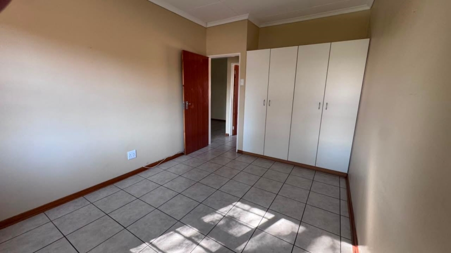 2 Bedroom Property for Sale in Rhodesdene Northern Cape